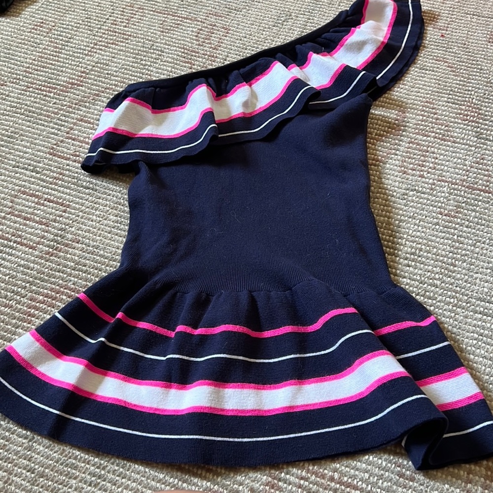 One Shoulder Top